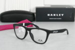 Oakley 0OX8137A